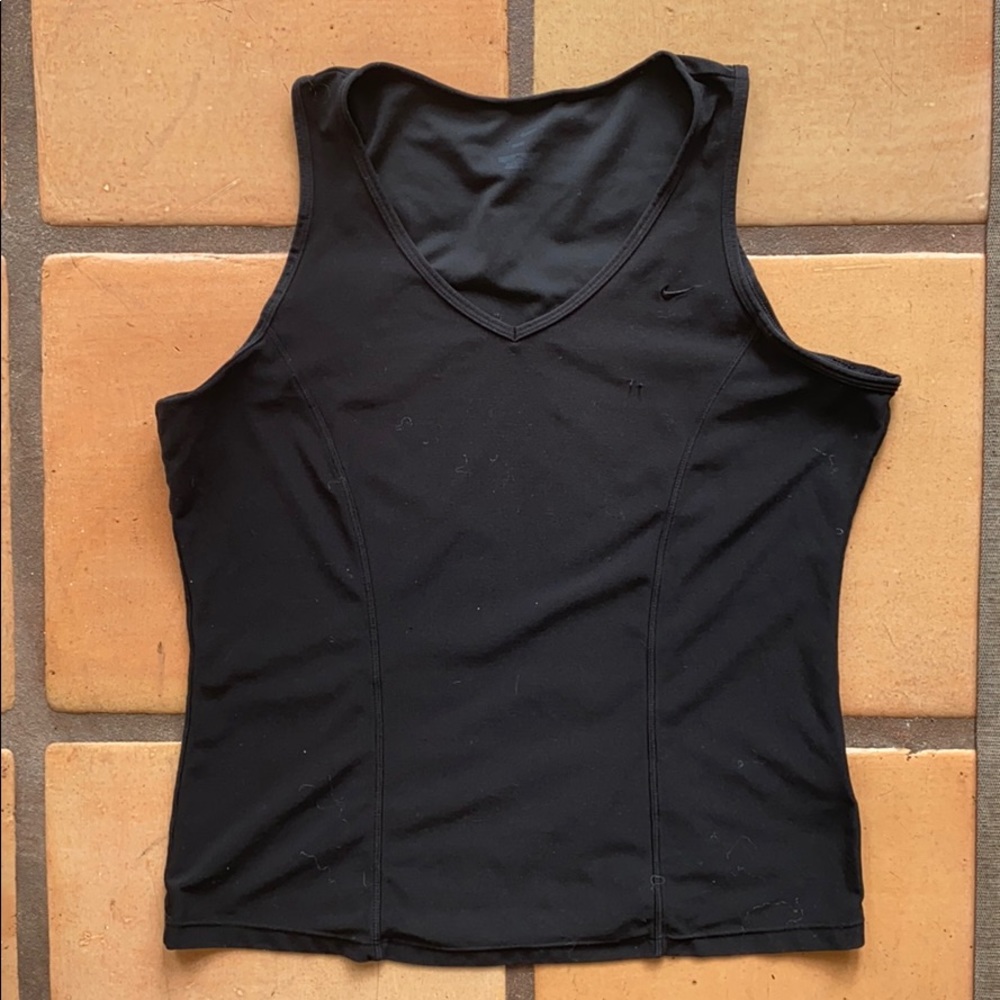 Nike Women’s v neck tank
